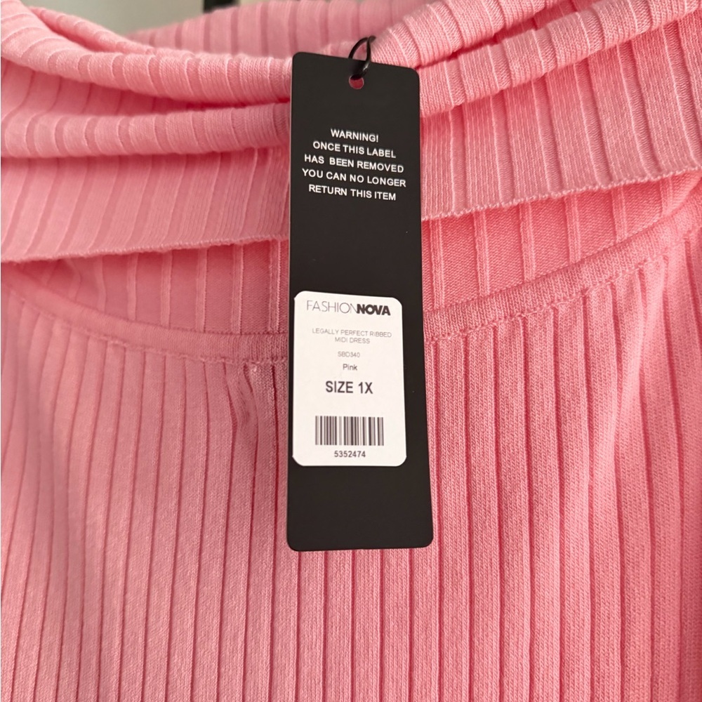 Fashion Nova Pink Ribbed Dress in 1X - Picture 4 of 7